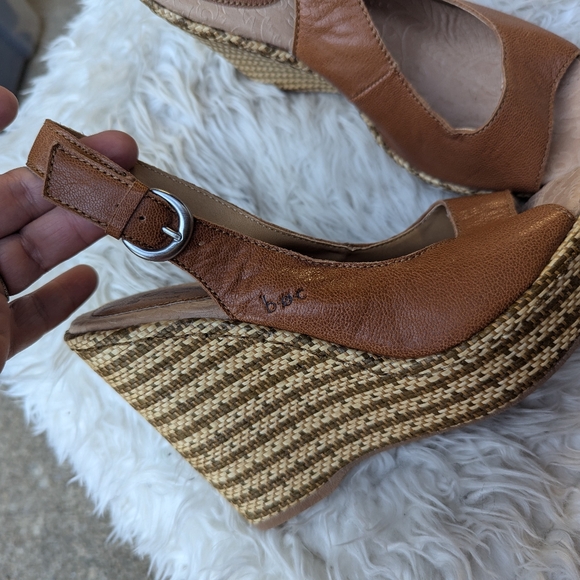B.O.C Tan Leather Wedge Sandals Size 7/38 - Picture 2 of 6